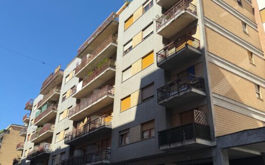 PER STUDENTI DUE CAMERE E CUCINA PERFETTAMENTE ARREDATO