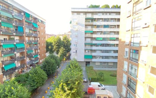 LINGOTTO VIA MILLEFONTI SIGNORILE QUATTRO CAMERE PER STUDENTI