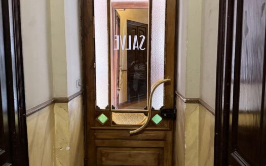 VIA GENOVA ALTEZZA OSPEDALE CTO, AMPIO TRILOCALE PIANO ALTO.