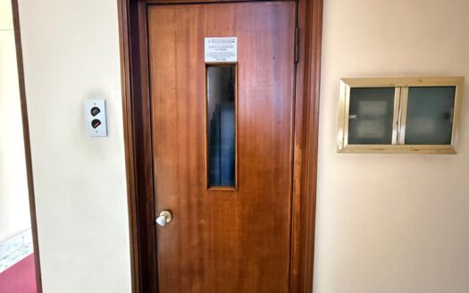 CORSO MONTECUCCO SIGNORILE AMPIO BILOCALE PERFETTE CONDIZIONI INTERNE