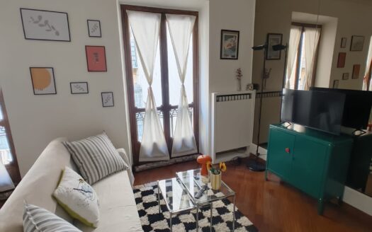 SIGNORILE MONOLOCALE MQ 30 COMPLETAMENTE ARREDATO E RISTRUTTURATO